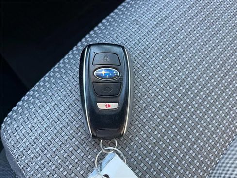 Used 2023 Subaru Outback Premium image 34