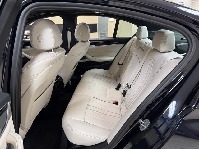 Used 2023 BMW 540i w/ M Sport Package RWD image 23