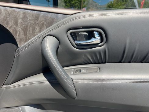 Used 2023 Nissan Armada Platinum w/ Captain's Chairs Package AWD/4WD image 17