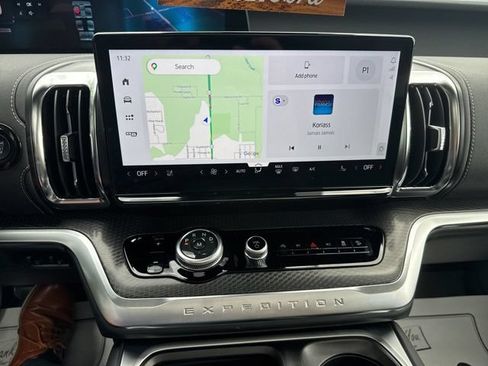 New 2026 Ford Expedition Max Platinum w/ Stealth Appearance Package AWD/4WD image 24