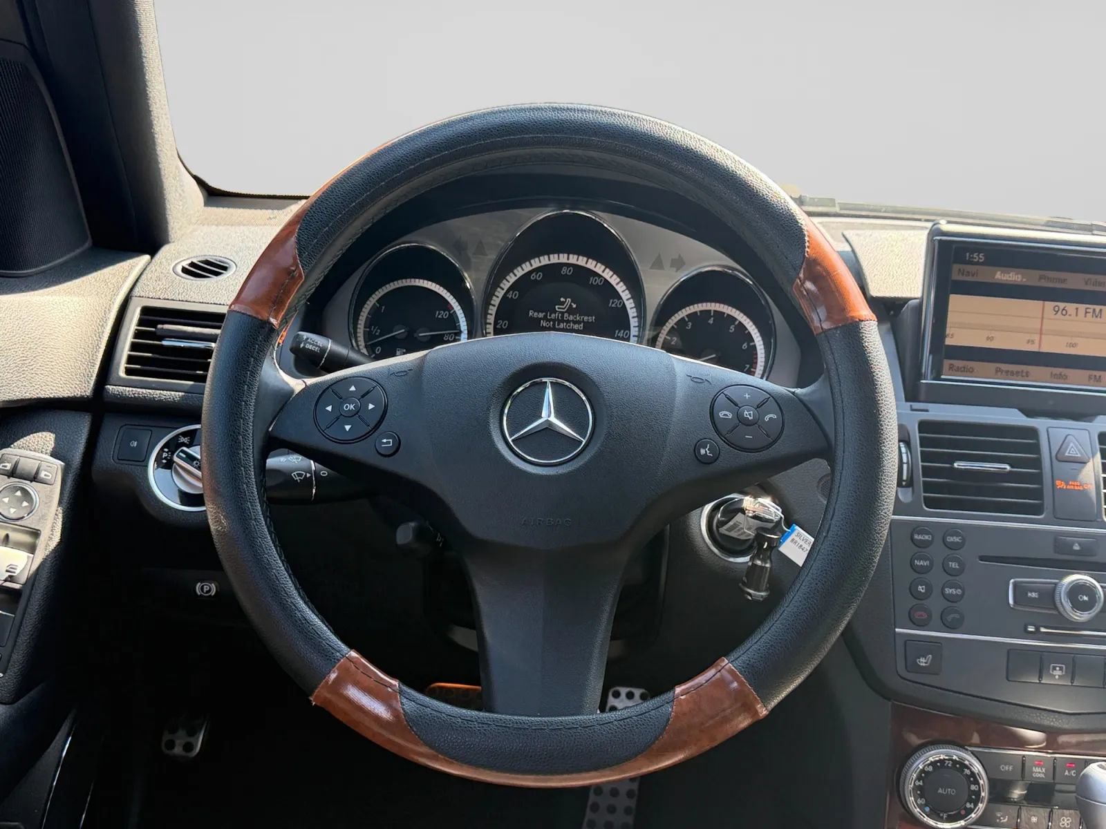 Used 2011 Mercedes-Benz C 300 4MATIC Sedan image 20