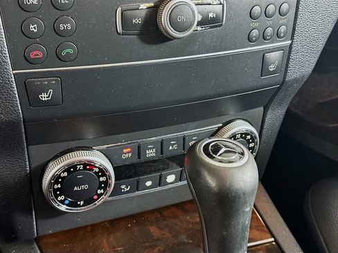 Used 2011 Mercedes-Benz GLK 350 GLK 350 image 21