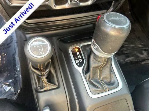 Used 2022 Jeep Gladiator Overland AWD/4WD image 26