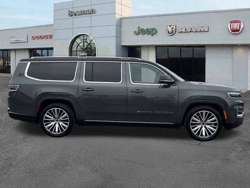 Used 2024 Jeep Grand Wagoneer L Series III AWD/4WD image 8