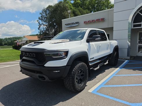 Used 2022 RAM 1500 TRX w/ TRX Level 2 Equipment Group AWD/4WD image 8