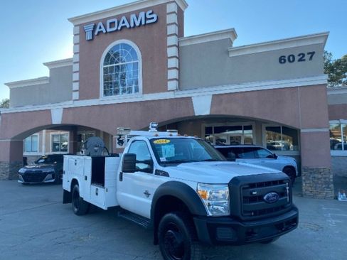 Used 2014 Ford F550 4x4 Regular Cab Super Duty image 10