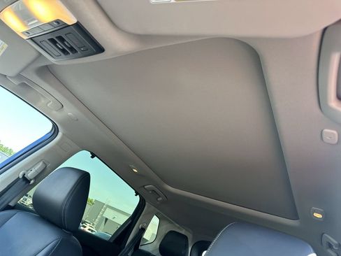 Used 2023 Nissan Rogue Platinum w/ Platinum Premium Package FWD image 28