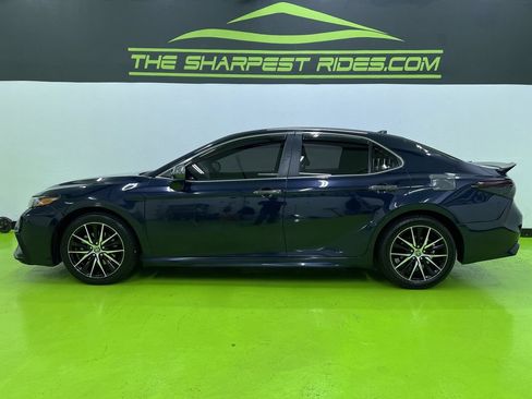 Used 2021 Toyota Camry SE FWD image 6