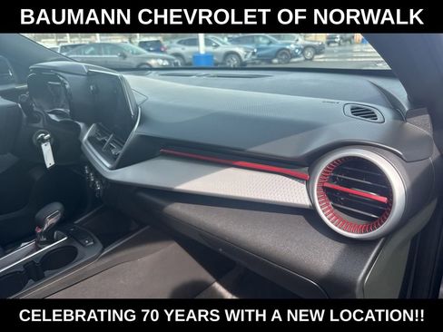 Used 2024 Chevrolet Trax RS image 25