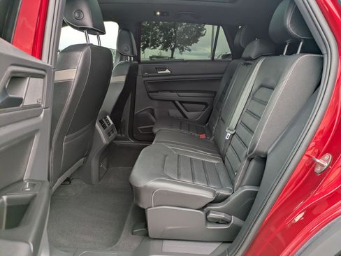 Used 2020 Volkswagen Atlas Cross Sport SEL Premium R-Line AWD/4WD image 30