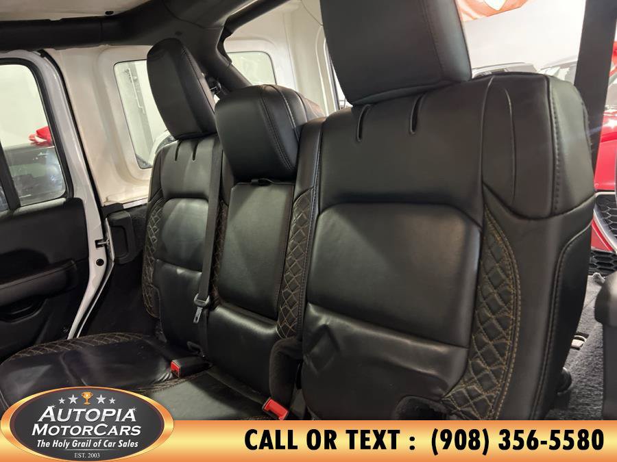 Used 2021 Jeep Wrangler Unlimited Sahara AWD/4WD image 19
