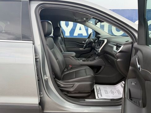 Used 2023 GMC Acadia SLT AWD/4WD image 26