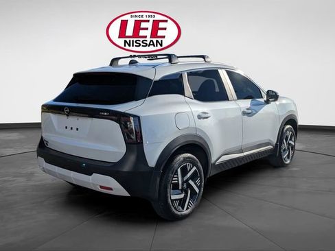 New 2026 Nissan Kicks SV w/ SV Premium Package FWD image 3
