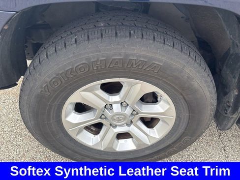 Used 2017 Toyota 4Runner SR5 Premium AWD/4WD image 13
