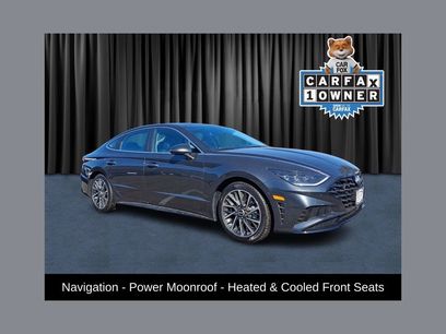 Used 2022 Hyundai Sonata Limited w/ Preferred Accessory Package