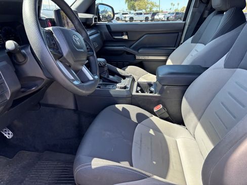 Used 2025 Toyota Tacoma TRD Sport RWD image 12
