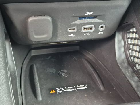 Used 2023 Chevrolet TrailBlazer ACTIV w/ Sun and Liftgate Package AWD/4WD image 25