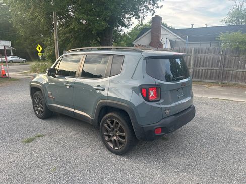 Used 2016 Jeep Renegade 75th Anniversary AWD/4WD image 4