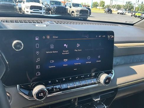 Used 2025 Chevrolet Colorado ZR2 w/ Technology Package AWD/4WD image 20