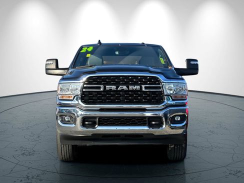 Used 2024 RAM 2500 Big Horn w/ Bed Utility Group image 9