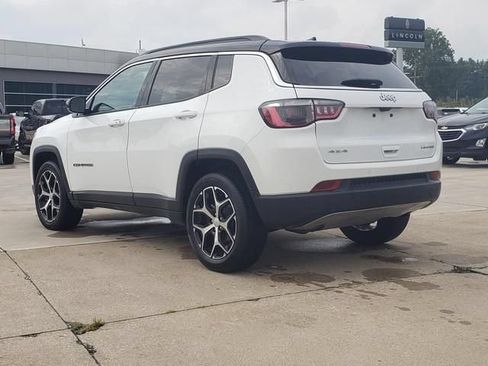 Used 2024 Jeep Compass Limited AWD/4WD image 7