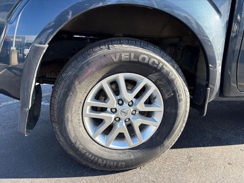 Used 2015 Nissan Frontier SV w/ SV Value Truck Package image 25