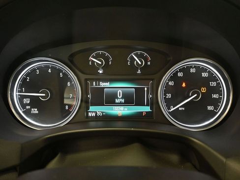 Used 2018 Buick Enclave Premium w/ Experience Buick Package AWD/4WD image 33