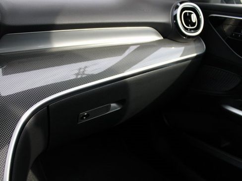 New 2025 Mercedes-Benz C 300 4MATIC Sedan image 33