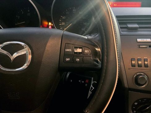 Used 2010 MAZDA MAZDA3 i Touring image 18