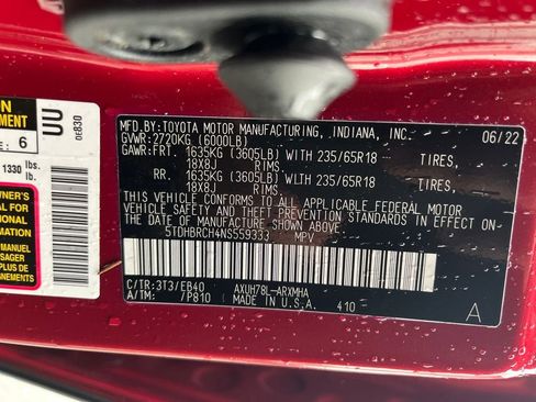 Used 2022 Toyota Highlander XLE image 34