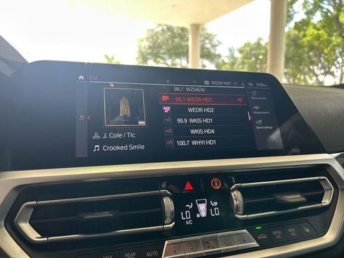 Used 2020 BMW 330i Sedan w/ Convenience Package RWD image 9