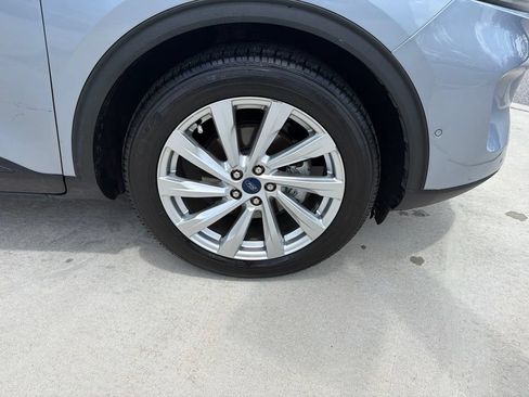 Certified 2022 Ford Escape Titanium w/ Titanium Elite Package FWD image 12