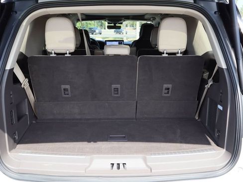 Used 2024 Lincoln Navigator Reserve image 28