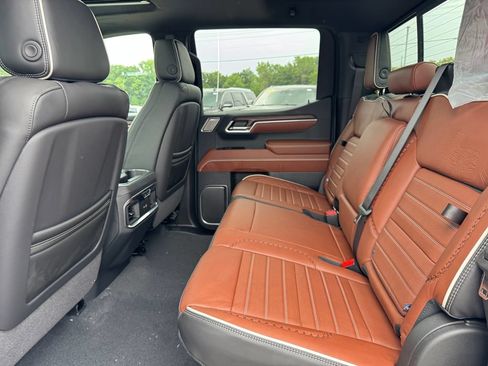 New 2026 GMC Sierra 1500 Denali Ultimate AWD/4WD image 19