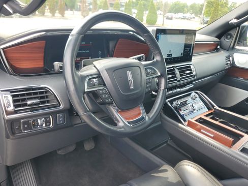 Certified 2024 Lincoln Navigator Reserve AWD/4WD image 13