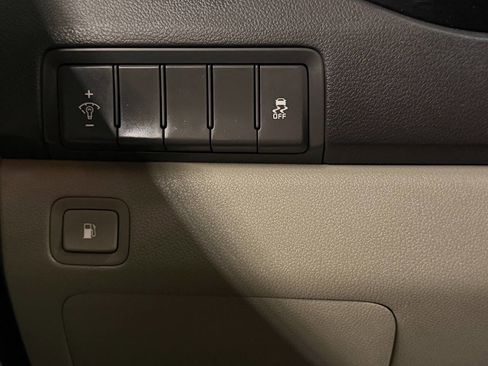 Used 2016 Kia Sedona LX w/ Option Group 020 image 41