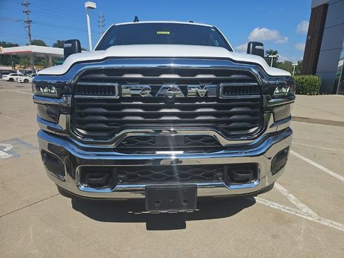 Used 2026 RAM 2500 Big Horn AWD/4WD image 9