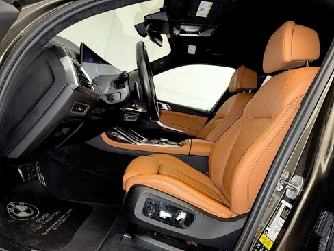 Certified 2024 BMW X7 xDrive40i w/ M Sport Package image 9