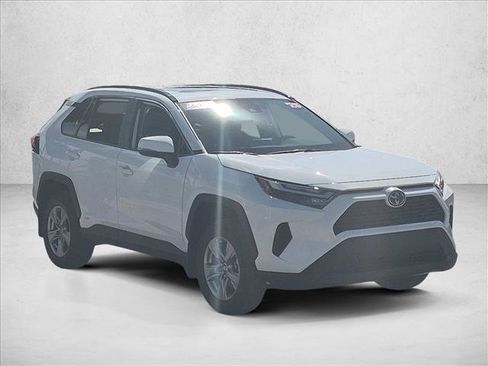 Certified 2025 Toyota RAV4 XLE w/ Convenience Package AWD/4WD image 3