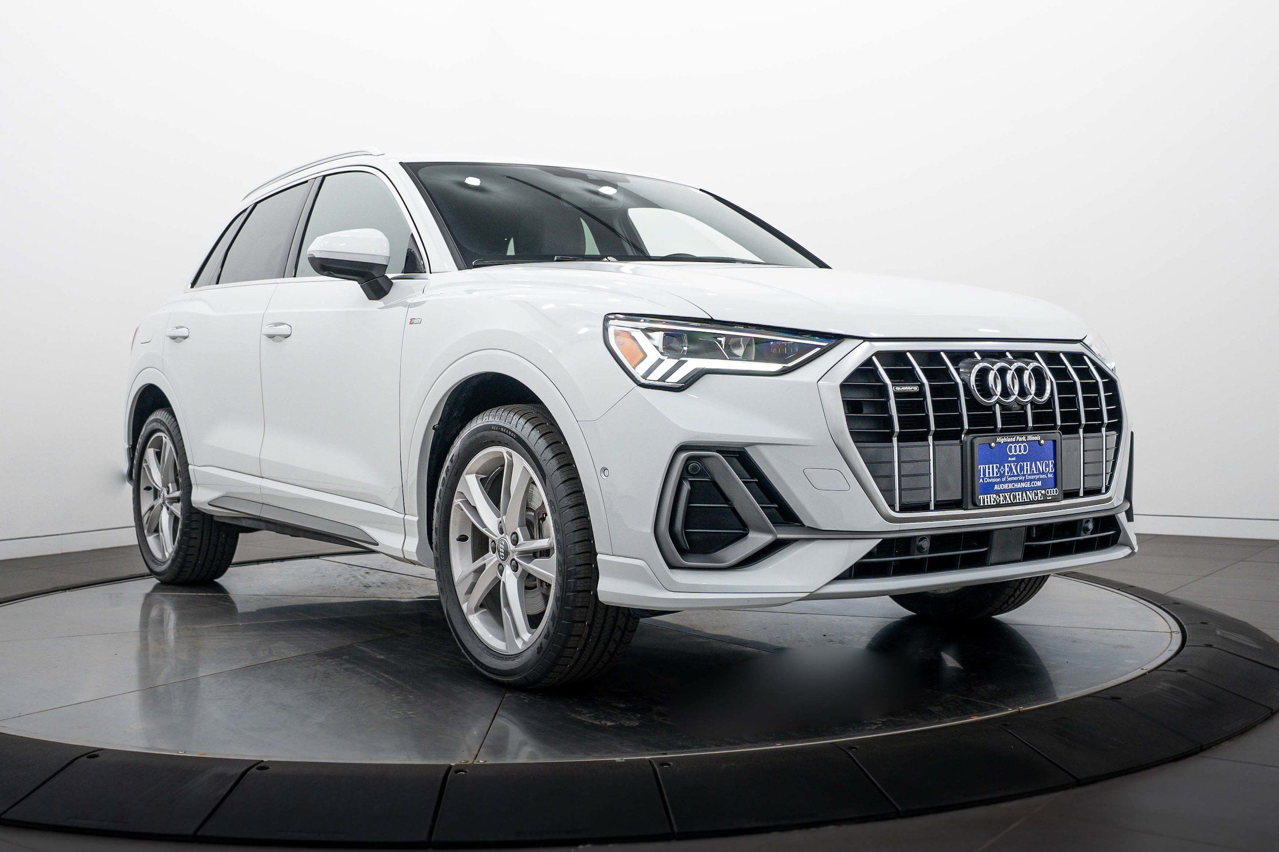 Used 2019 Audi Q3 2.0T Prestige AWD/4WD image 1