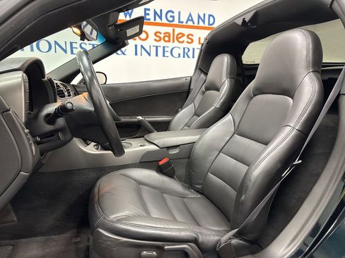 Used 2007 Chevrolet Corvette Coupe RWD image 12