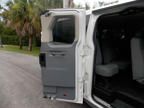 Used 2016 Ford Transit 350 XL RWD image 16