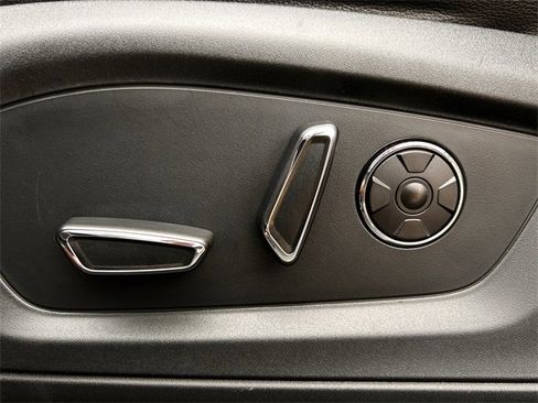 Used 2020 Ford Explorer ST w/ ST Street Pack image 28