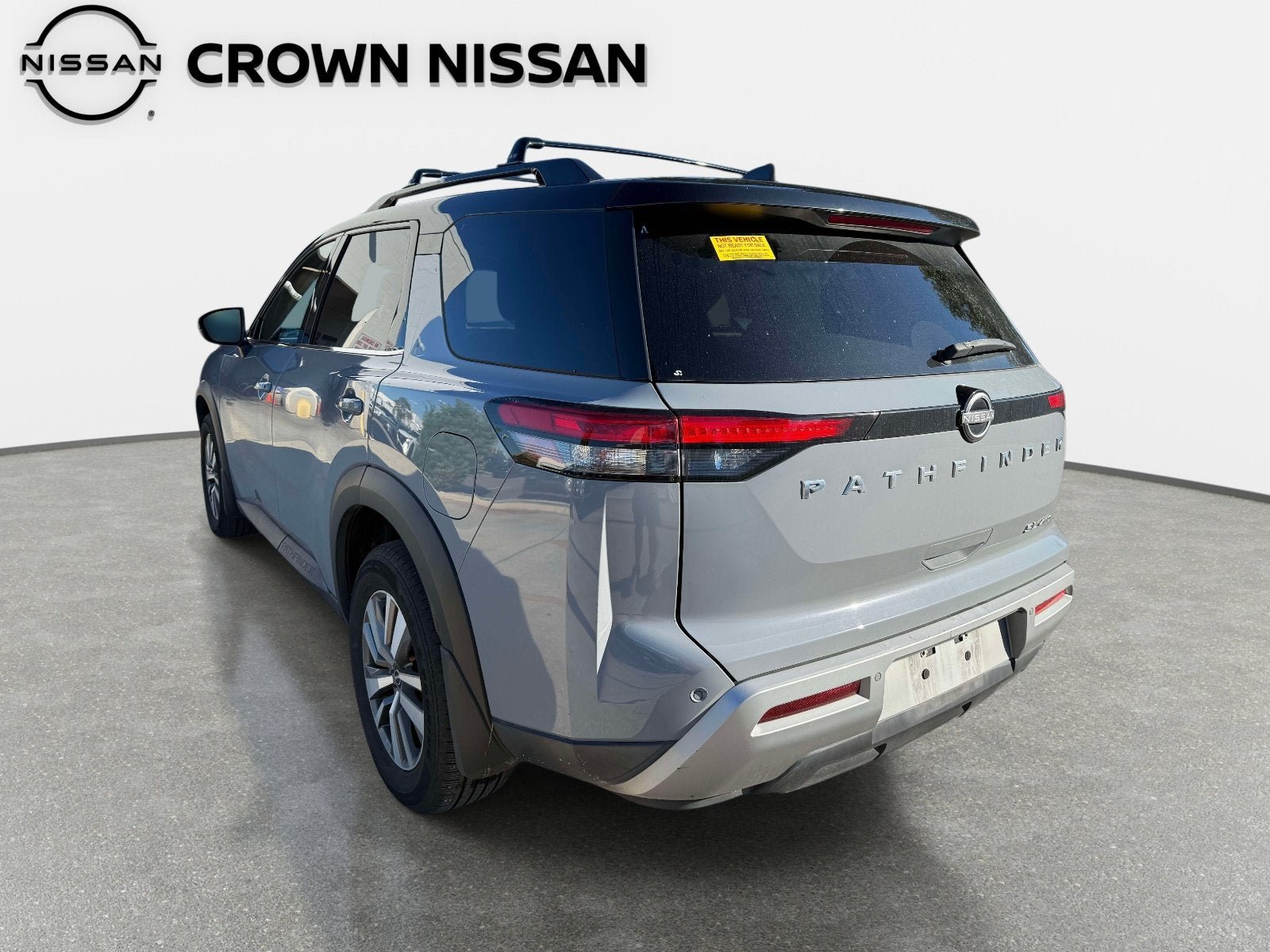 Used 2022 Nissan Pathfinder SL AWD/4WD image 5