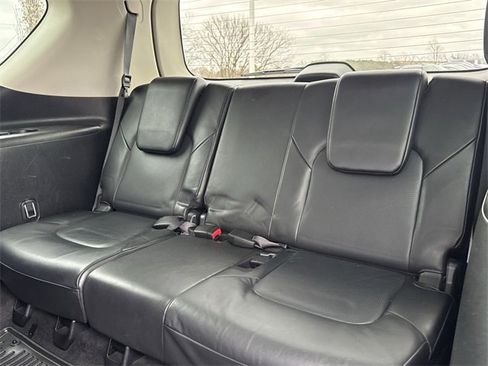 Used 2020 Nissan Armada Platinum image 10