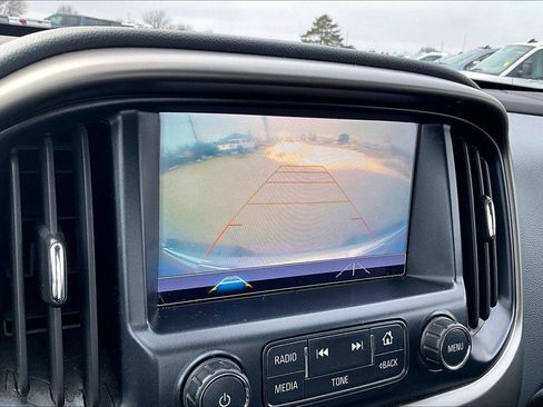 Used 2018 Chevrolet Colorado Z71 image 22