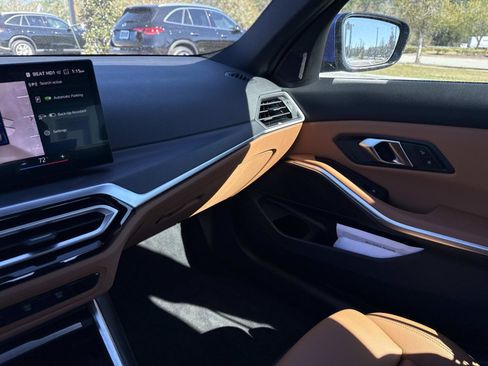 Used 2024 BMW 330e image 22