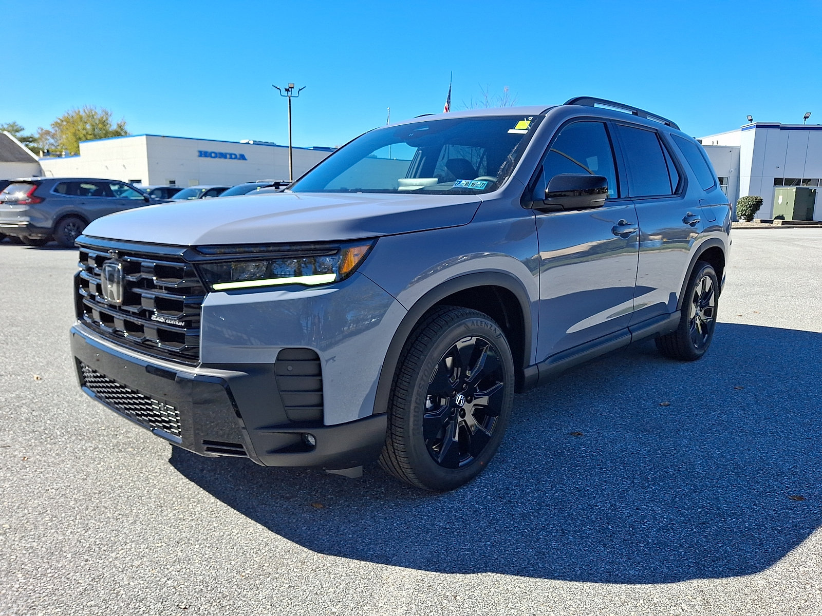 New 2026 Honda Pilot Black Edition image 2