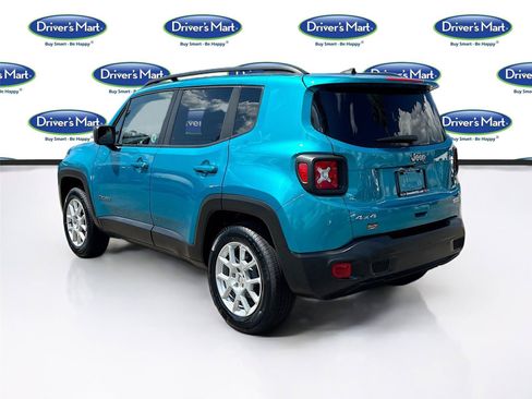 Used 2022 Jeep Renegade Latitude AWD/4WD image 5