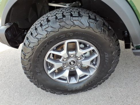 Certified 2025 Ford Bronco Badlands image 9